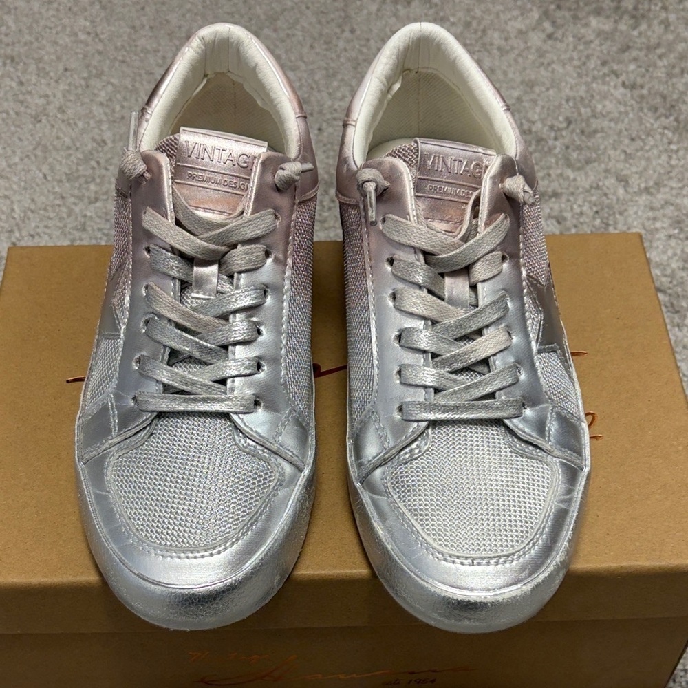 👠Host Pick👠 Vintage Havana “Dynamic” Sneakers - Picture 6 of 9